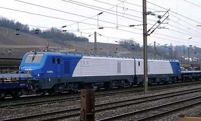 考火車(chē)司機(jī)有什么要求？哪里能學(xué)火車(chē)司機(jī)